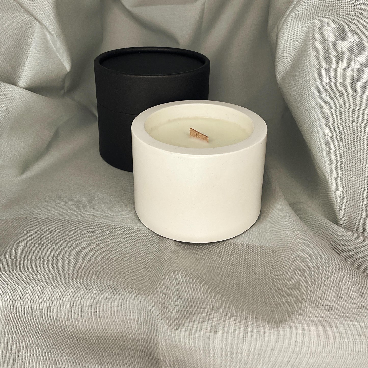 Black/White Stonecast Jar Candle | Mini Soy Wax | Up to 20 Hours Burn Time