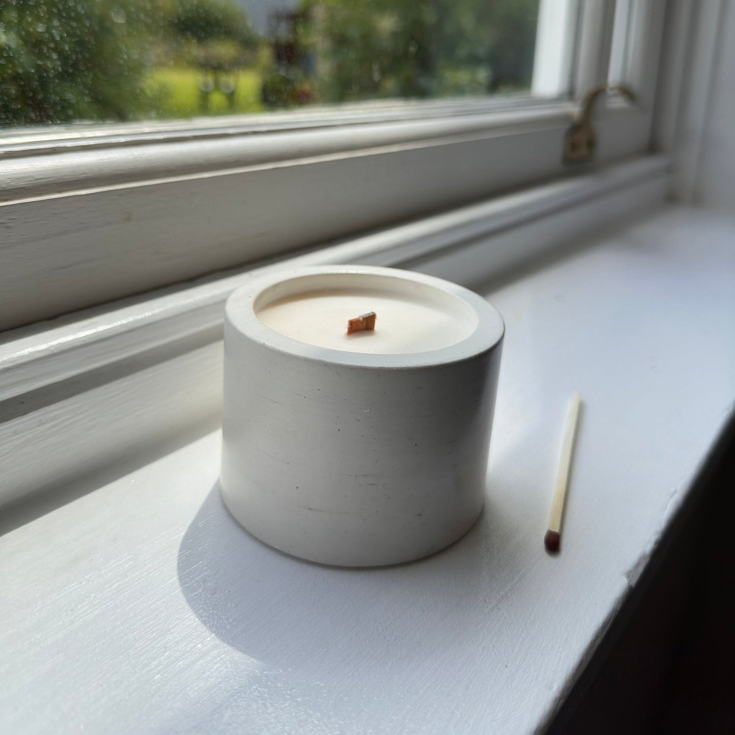 Black/White Stonecast Jar Candle | Mini Soy Wax | Up to 20 Hours Burn Time
